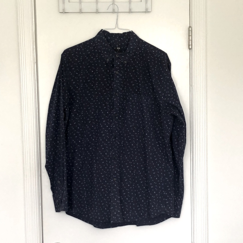 Uniqlo XL Blue Button down